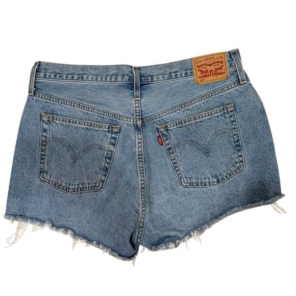 Levi’s 501 High-Rise Cutoff Denim Shorts - size 32 (Women’s) - Picture 2 of 5